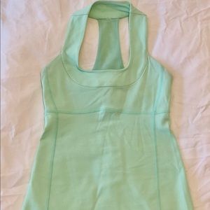 Lululemon scoop next tank in great condition